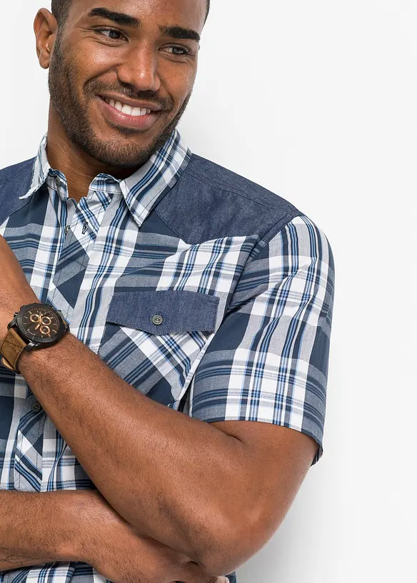 Kortärmad skjorta med denimbesättning, bonprix
