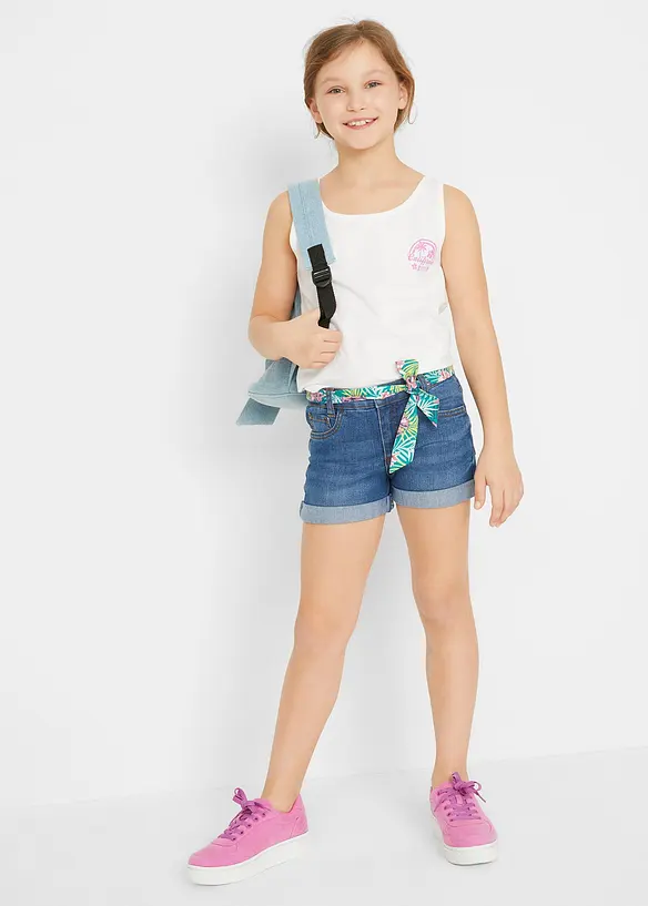 Stretchiga jeansshorts med skärp, bonprix