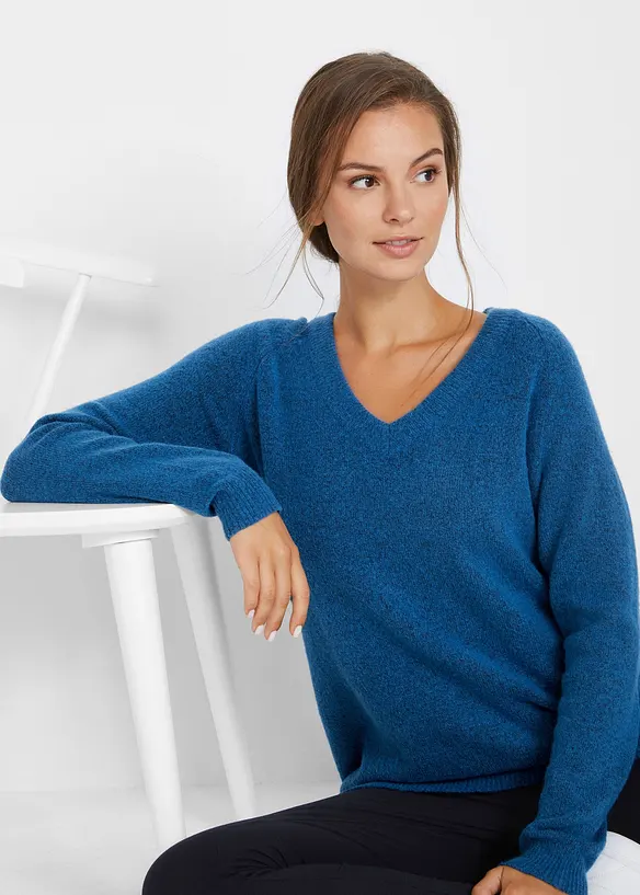 Stickad tröja med V-ringning, oversizemodell, bonprix