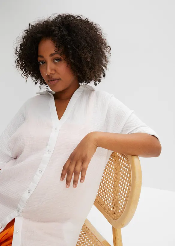 Lång muslinblus i oversizemodell av bomullsmuslin, bonprix