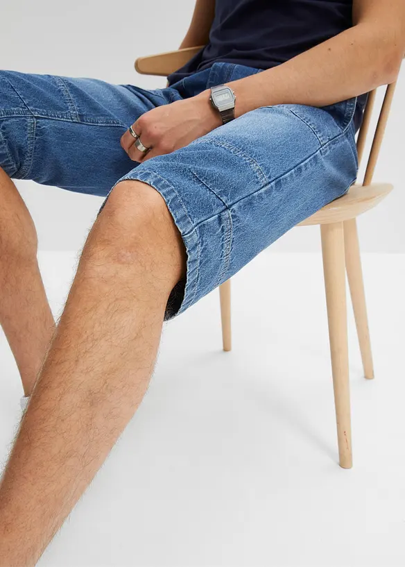 Långa dra på-jeansbermudas, avslappnad passform, bonprix