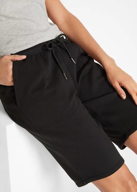 Sweatshorts av ren bomull, bonprix