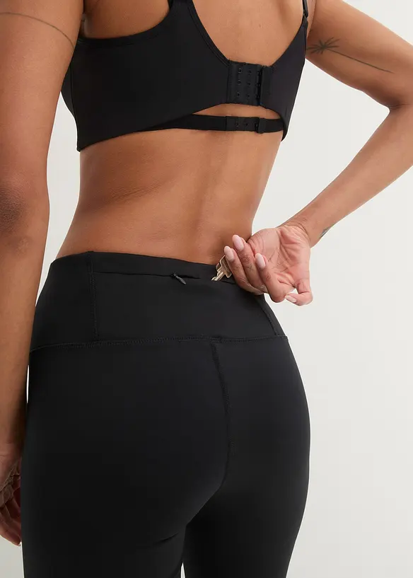 Funktionsleggings med Ocean Bound Plastic, bermudaslängd, bonprix