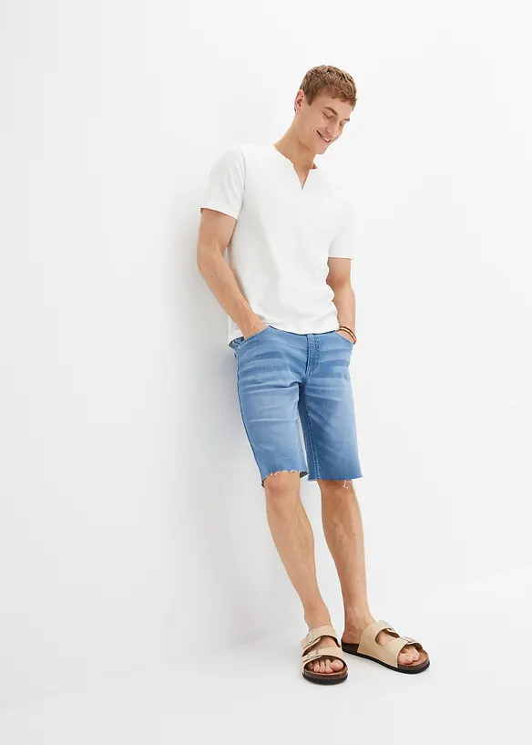 Stretchiga jeansbermudas, Relaxed Fit, bonprix