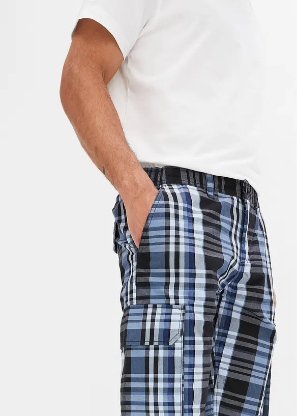Cargoshorts med bekvämt snitt, normal passform, bonprix