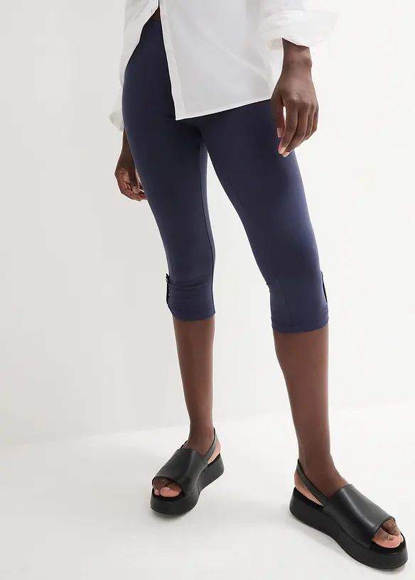 Caprileggings med knapp i ekologisk bomull, bonprix