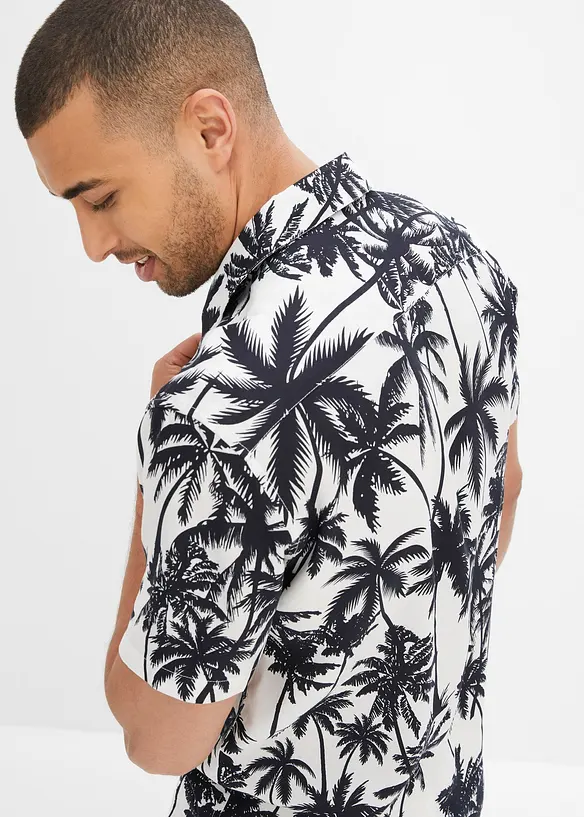 Kortärmad skjorta av viskos, Slim Fit, bonprix