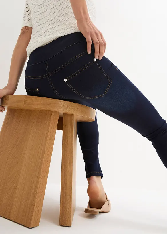 Straight Jeans Mid Waist, Super Stretch med bekväm midja, bonprix