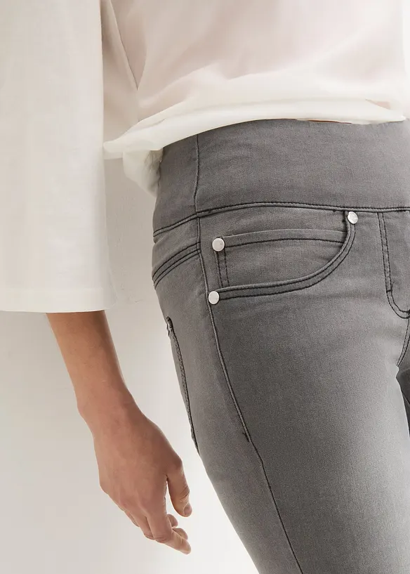 Straight Jeans Mid Waist, Super Stretch med bekväm midja, bonprix
