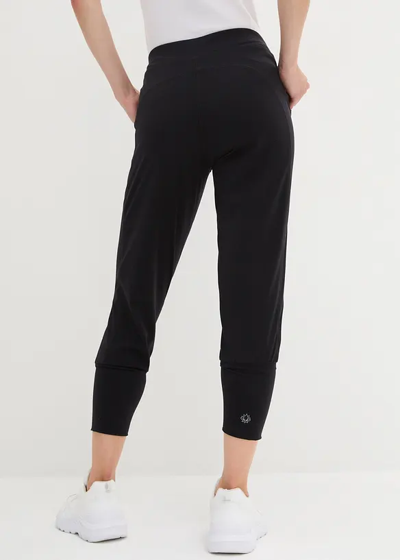 Extra mjuk haremsbyxa i caprimodell, bonprix