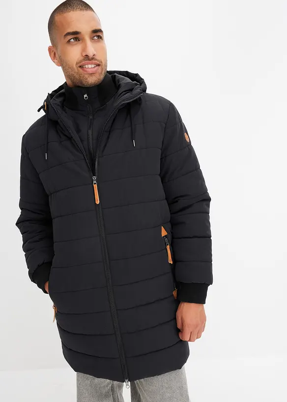 Vadderad täckkappa med huva och detaljer i skinnimitation, bonprix