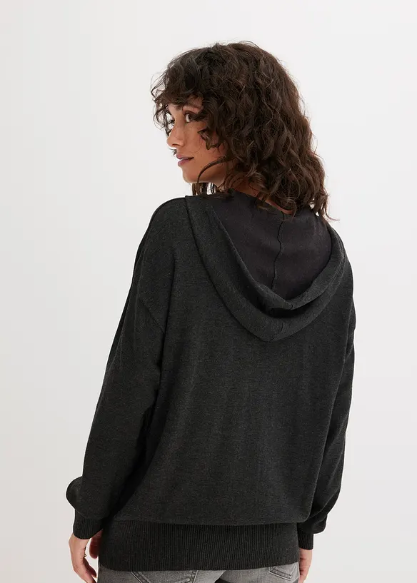 Stickad hoodie med känguruficka i viskosmix, bonprix