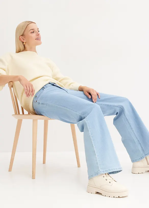 Stretchjeans med medelhög midja och vida ben, bonprix