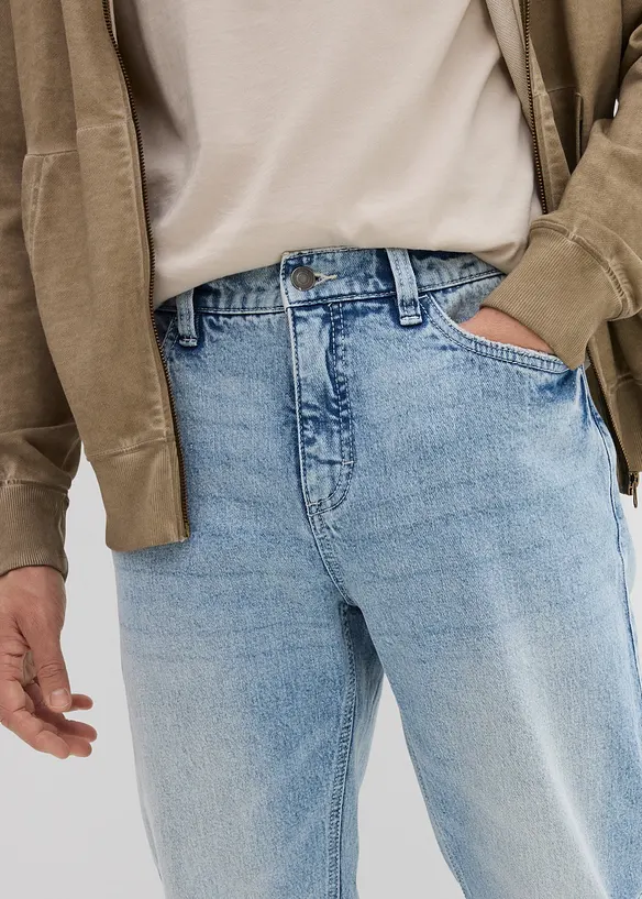 Classic Fit Stretch Jeans i kortare modell med avsmalnande ben, bonprix