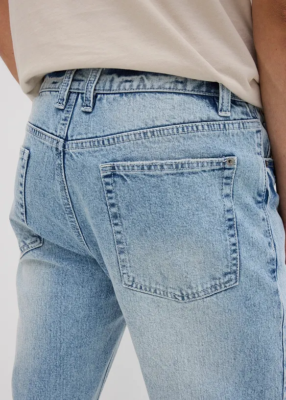 Classic Fit Stretch Jeans i kortare modell med avsmalnande ben, bonprix