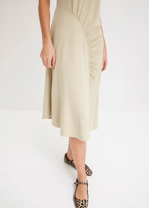 Midiklänning med drapering och asymmetrisk nederkant, bonprix