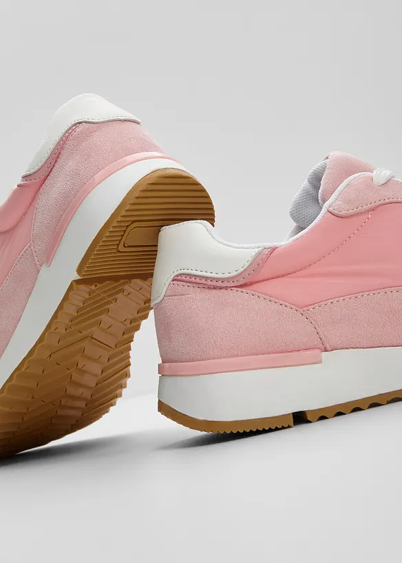 Sneakers med retrolook, bonprix