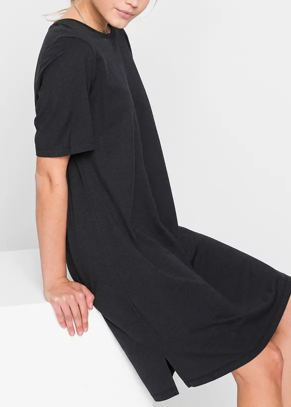 Jerseyklänning i oversizemodell, bonprix