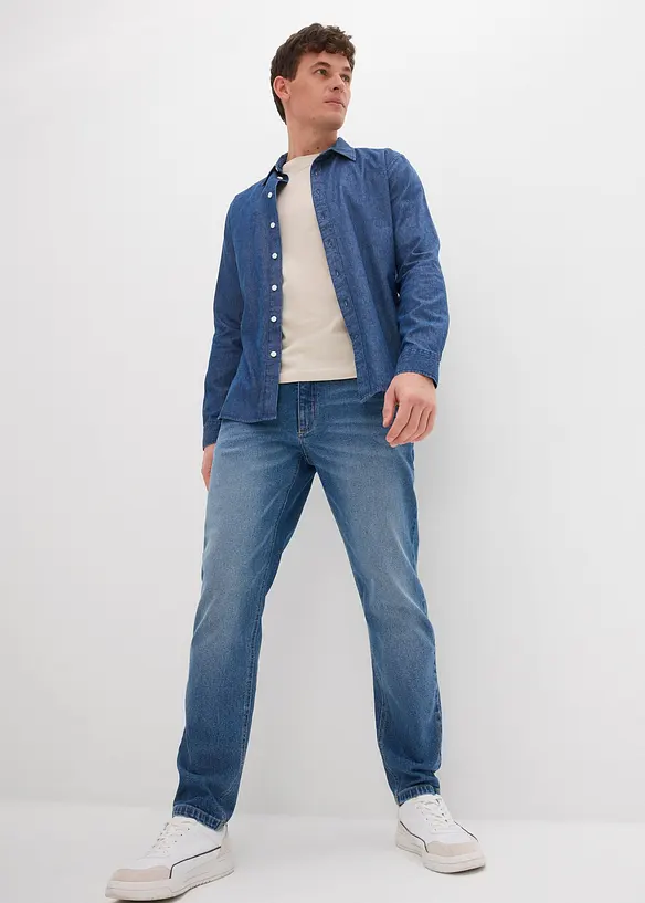 Stretchjeans i kraftig denim med avsmalnande ben, Relaxed Fit, bonprix