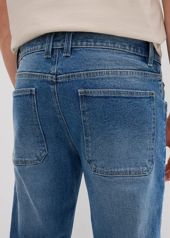 Stretchjeans i kraftig denim med avsmalnande ben, Relaxed Fit, bonprix
