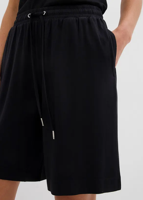 Jerseybermudas av viskos med mjukt fall, bonprix