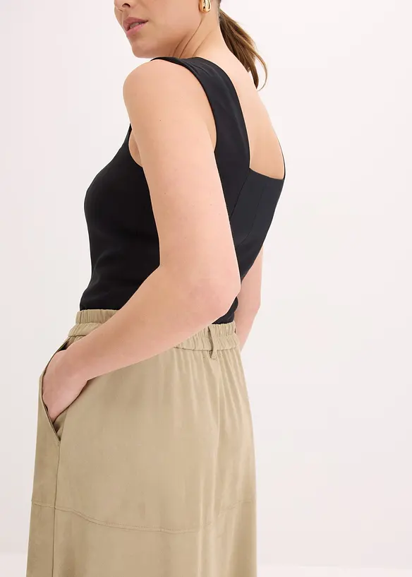 Kjol av skinnimitation, bonprix