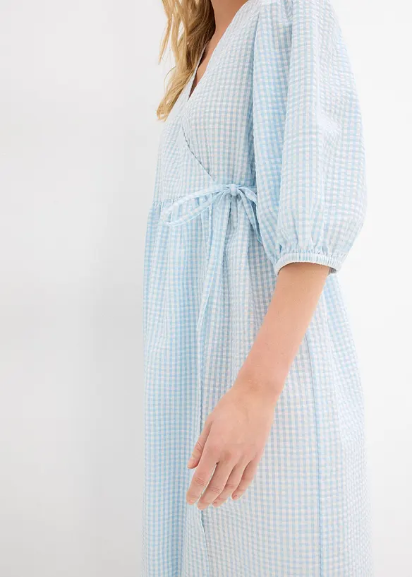 Omlottklänning i material med struktur, bonprix