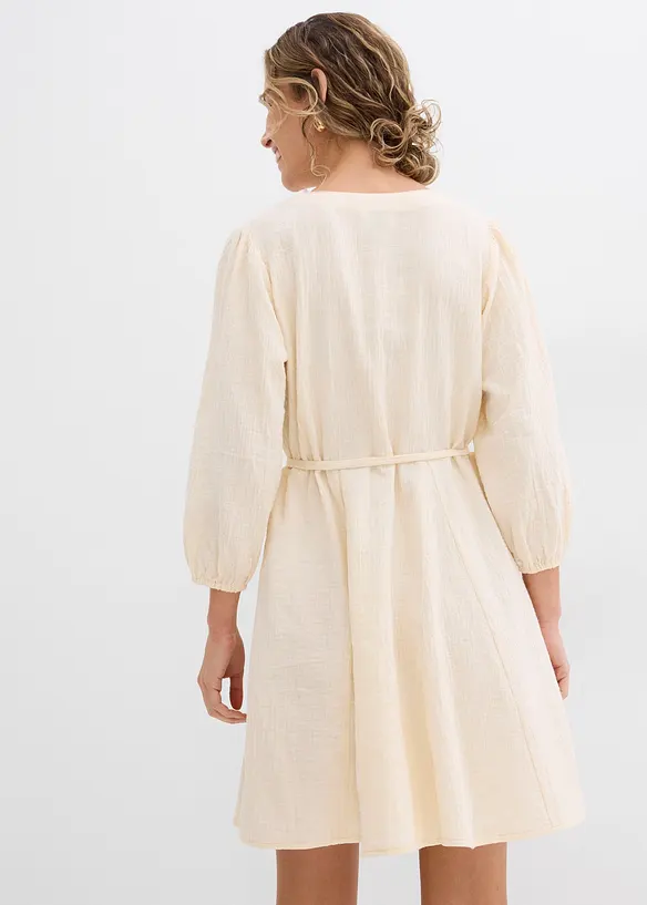 Kort klänning i skaterstil med knytskärp och puffiga 3/4-ärmar, bonprix