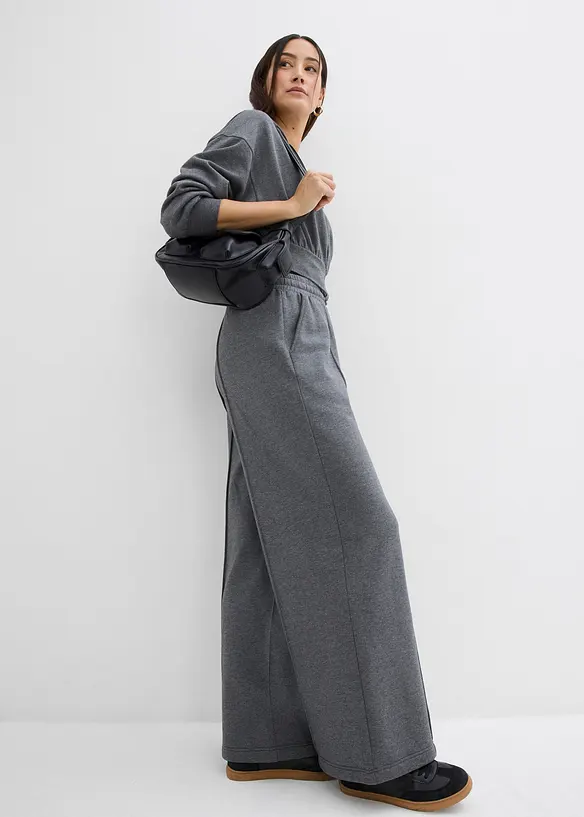 Joggingbyxa i ledig modell, bonprix