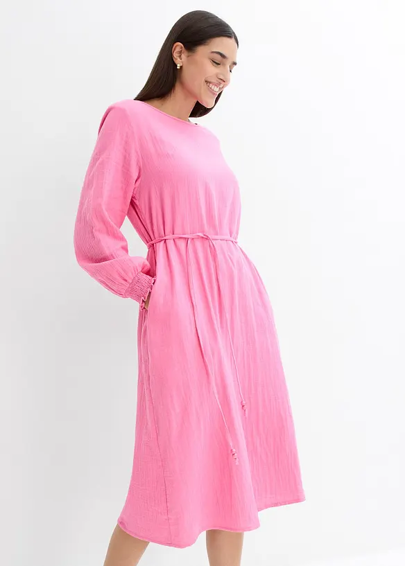 Klänning i muslin med fickor, bonprix