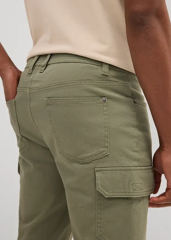 Shorts med stretch, Slim Fit, bonprix