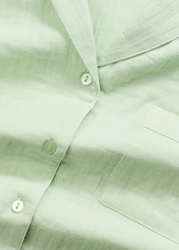 Muslinpyjamas med shorts och knappslå, bonprix