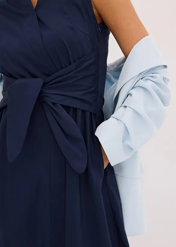 Klänning med knytdetalj, bonprix