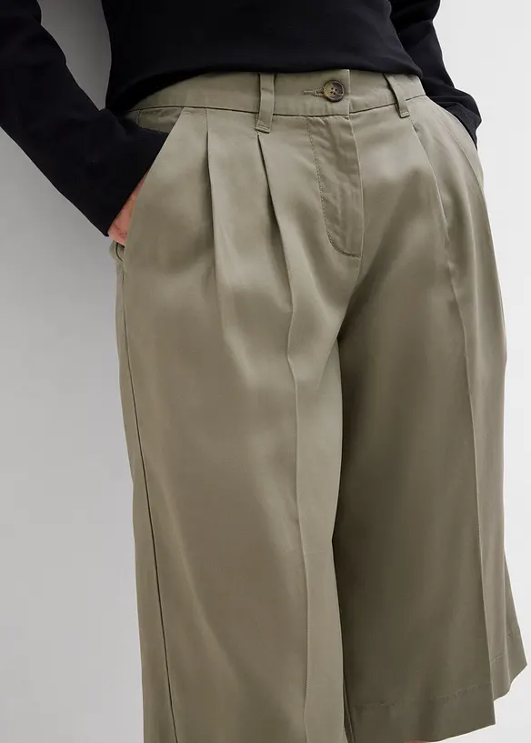 Bermudashorts av lyocell med mjukt fall, bonprix