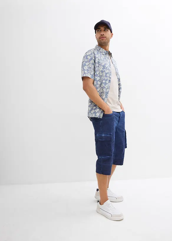 Stretchiga bermudas i cargomodell med bekvämt snitt, normal passform, bonprix