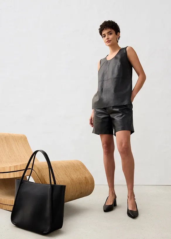 Skinnshorts av lammnappa, bonprix