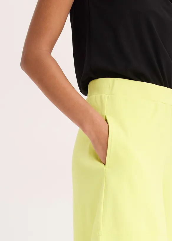 Bekväma Punto di Roma-shorts i dra på-modell, bonprix