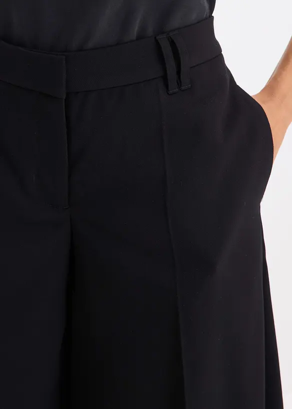 Eleganta shorts, bonprix