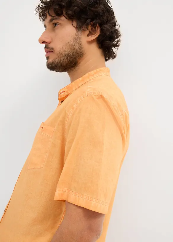 Kortärmad skjorta med tvättad look, bonprix
