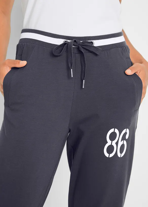 Joggingbyxa i 3/4-längd, av bomullsmix, bonprix