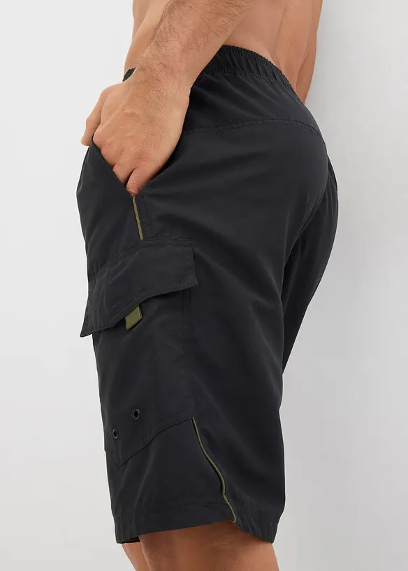 Badshorts med ficka på sidan, bonprix