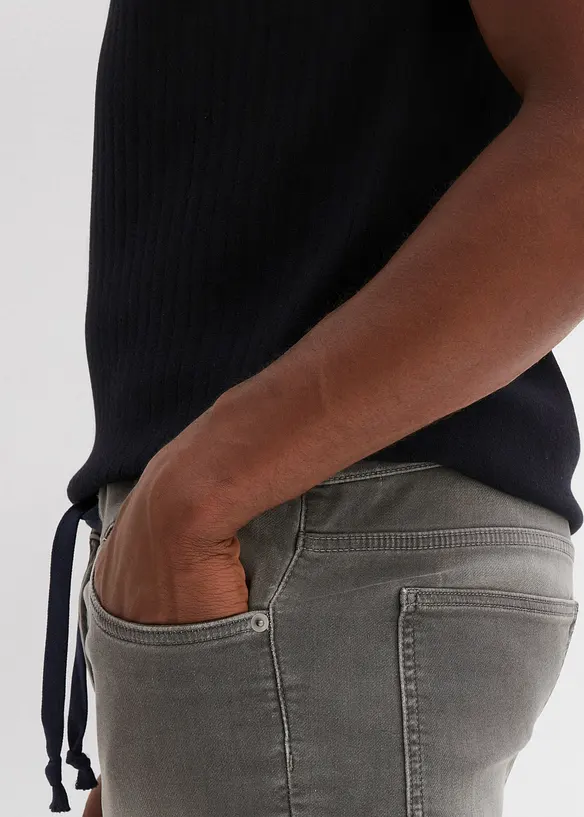 Trikåbermudas med bekvämt snitt och jeanslook, normal passform, bonprix