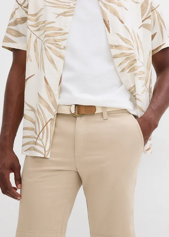 Stretchiga bermudas med skärp, Regular Fit, bonprix