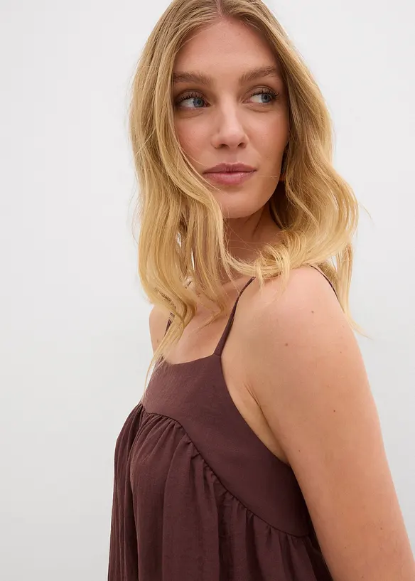 Klänning med smala axelband i mjuk viskosmix, bonprix