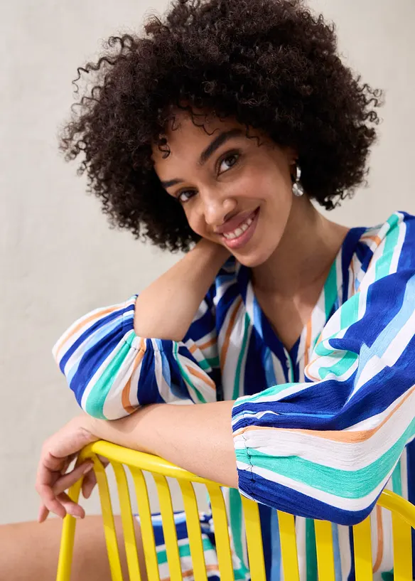 Blus av viskosmaterial med struktur, bonprix