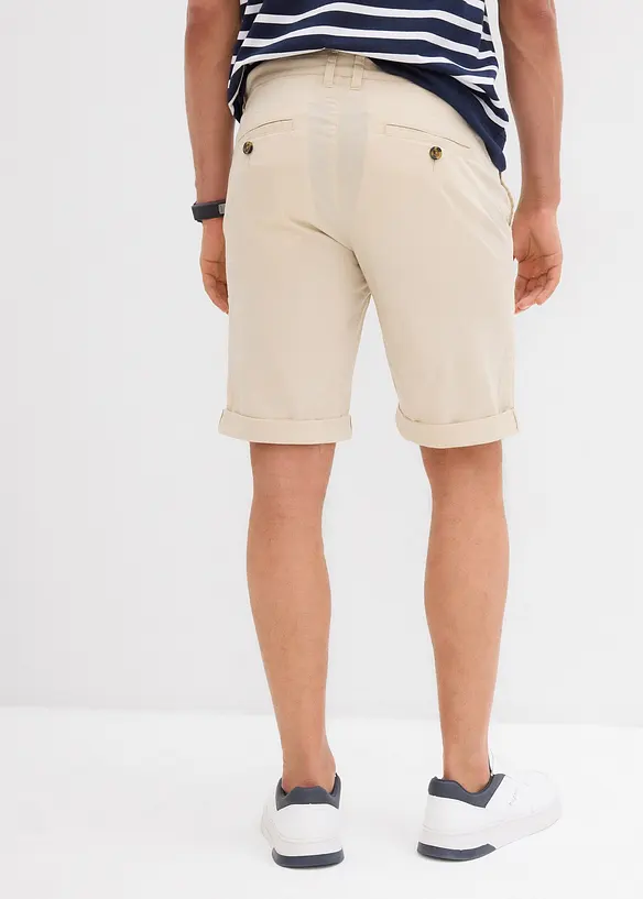 Shorts i chinosmodell, normal passform, bonprix