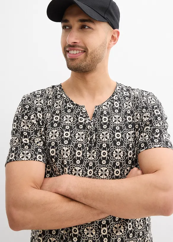 T-shirt med kort knappslå, av ren bomull, bonprix