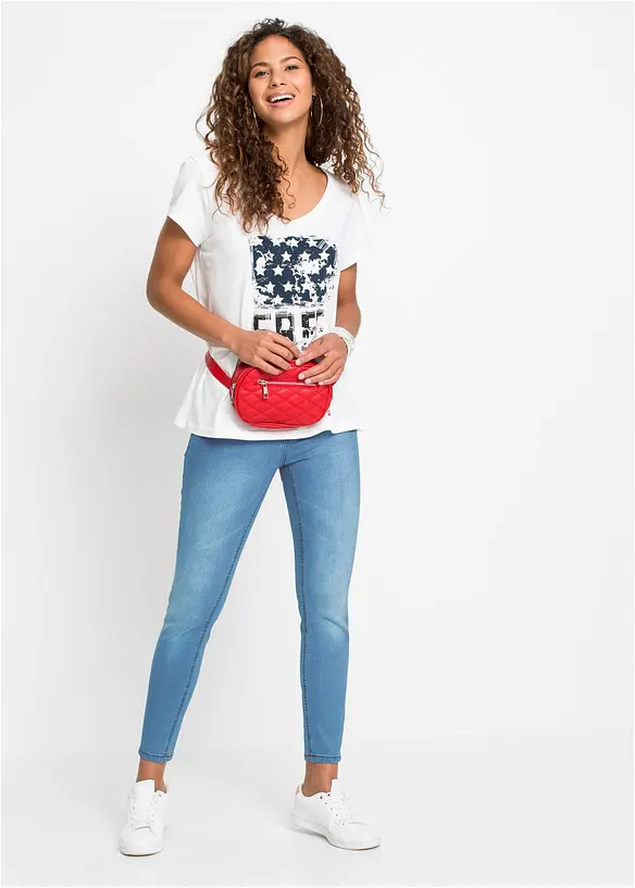 Korta tajta stuprörsjeans med medelhög midja, bonprix