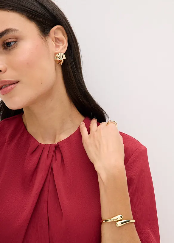 Blustopp i glansig satin, bonprix