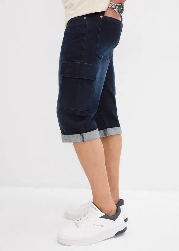 Stretchiga jeansshorts i cargomodell, Regular Fit, bonprix